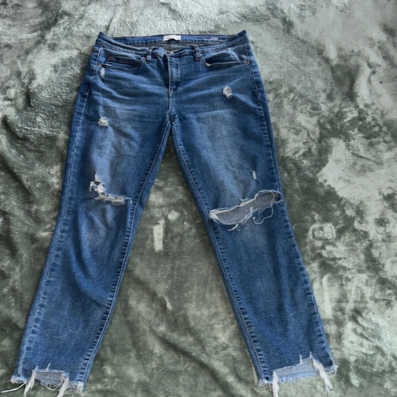 Soho Blue High-Rise Skinny Jeans, Ripped Detail - Picture 4 of 8